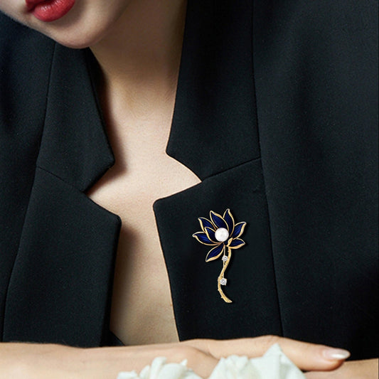 Floare de lotus - broșă placată cu aur de 14k