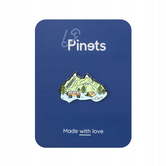 Vedere la munte cu broșă de rulotă