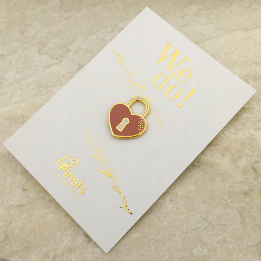 Broșă de nuntă - lacăt roz - cadou de nuntă