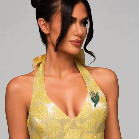 Broszka konwalia zielona z cyrkoniami elegancka ozdoba kwiat