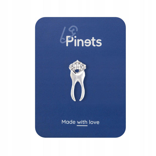 Dinte cu un știft de argint pentru coroană