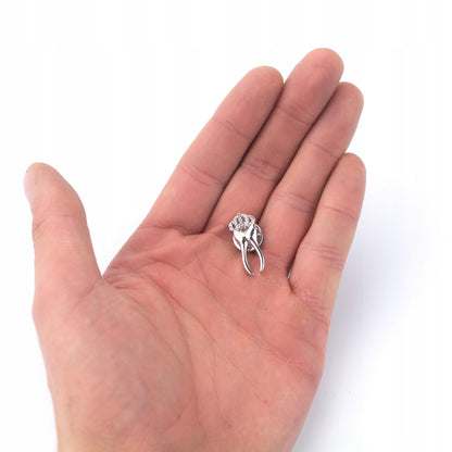 Dinte cu un știft de argint pentru coroană