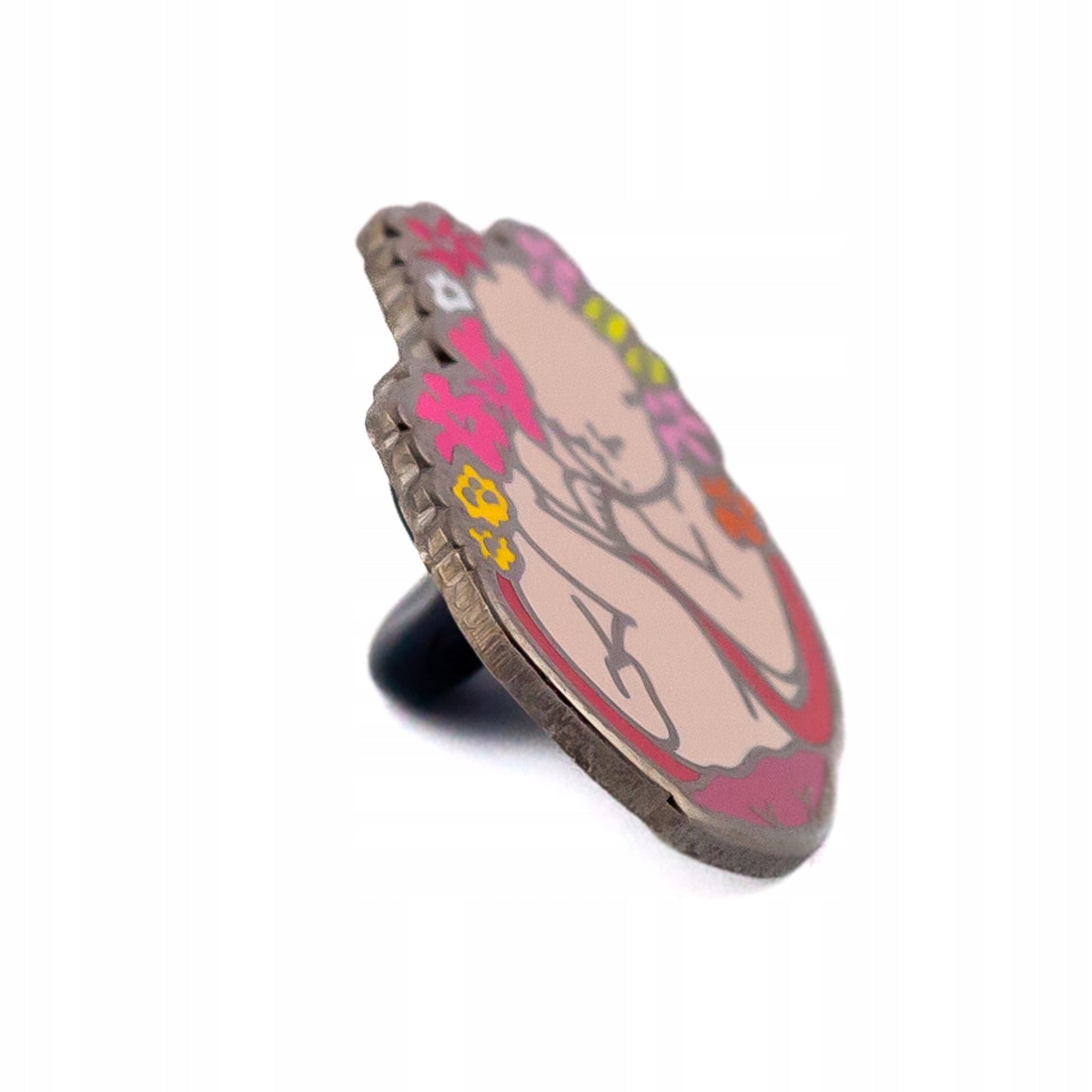 Bebeluș de făt înconjurat de flori - insignă