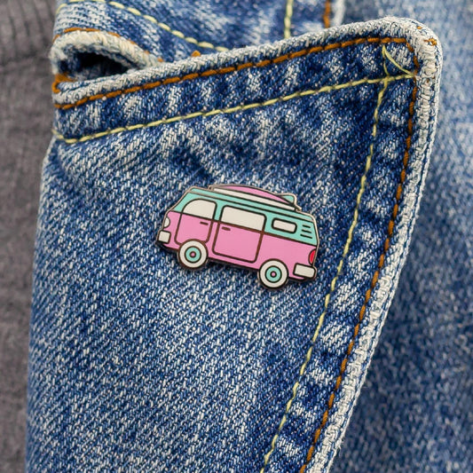 Rulotă roz - o broșă pentru o excursie de vacanță