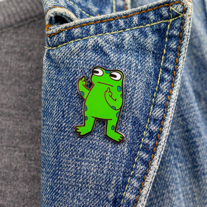 Broască rea care dă degetele mijlocii - Pin cool