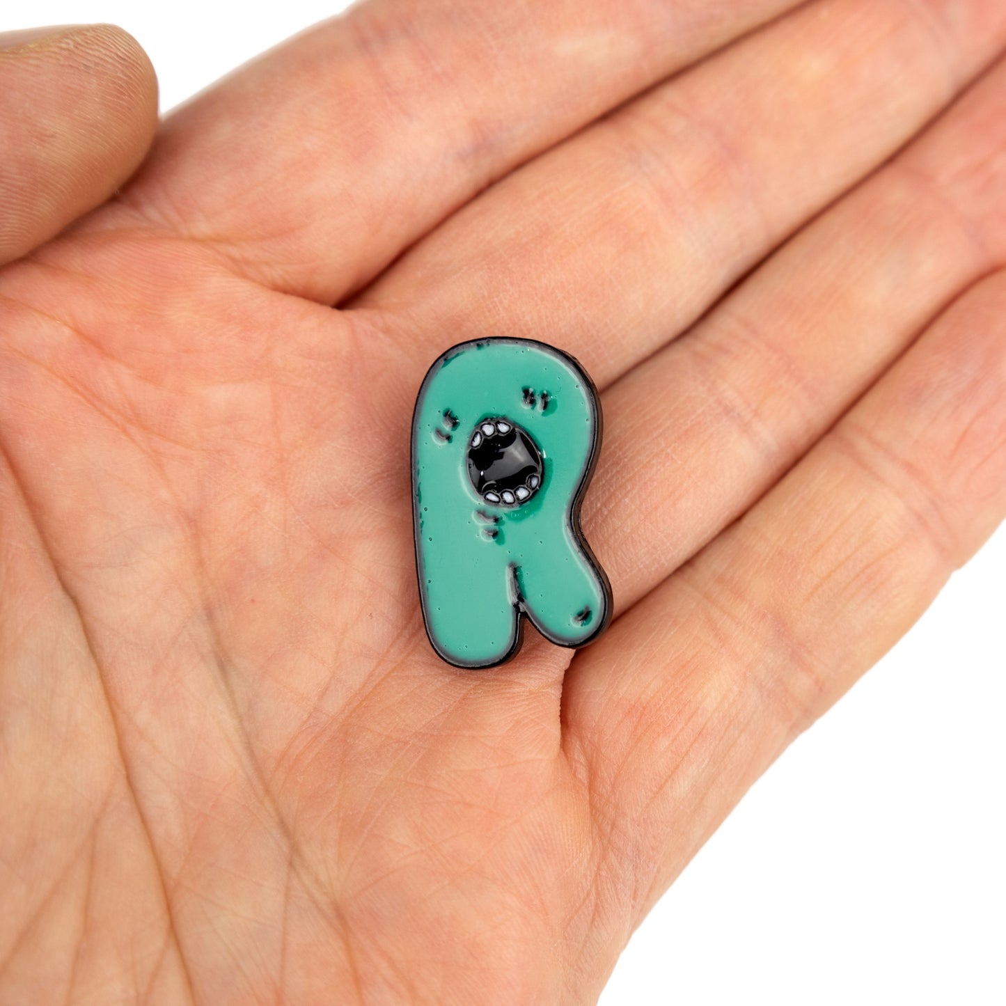 Litera R cu gura deschisă - ac verde