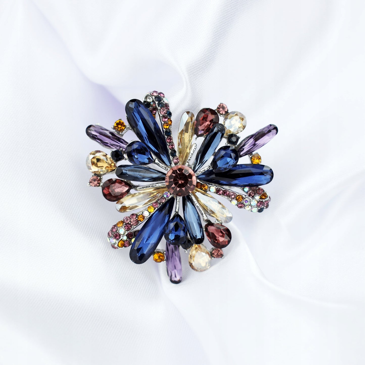 Floare colorată - broșă cu zirconiu cubic