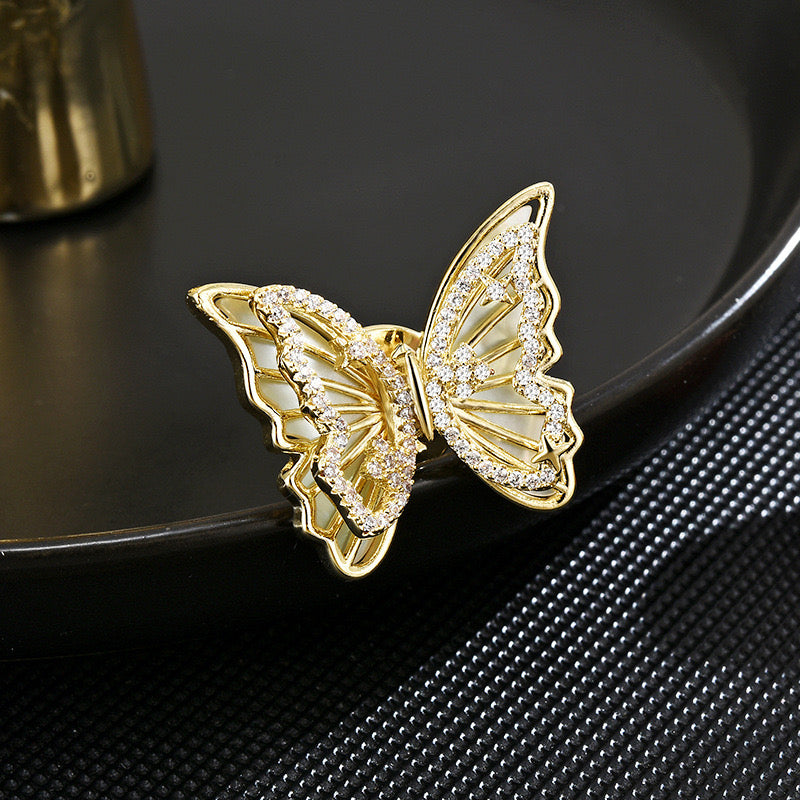 Fluture cu zirconiu cubic - broșă placată cu aur de 14K