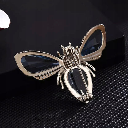 Broșă placată cu aur, insectă și zirconiu cubic