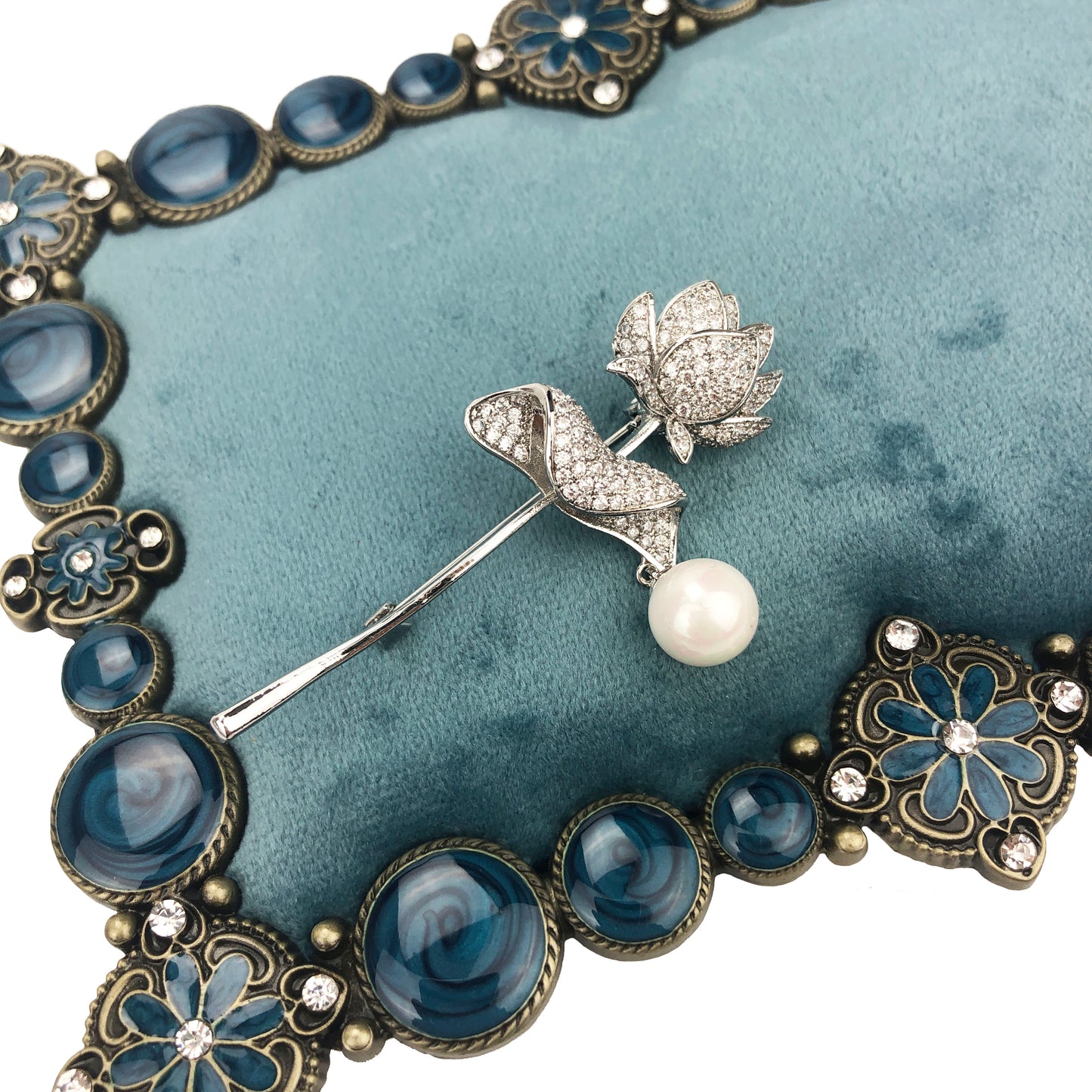 Argint placat cu aur roz cu broșă din aur alb de 14k