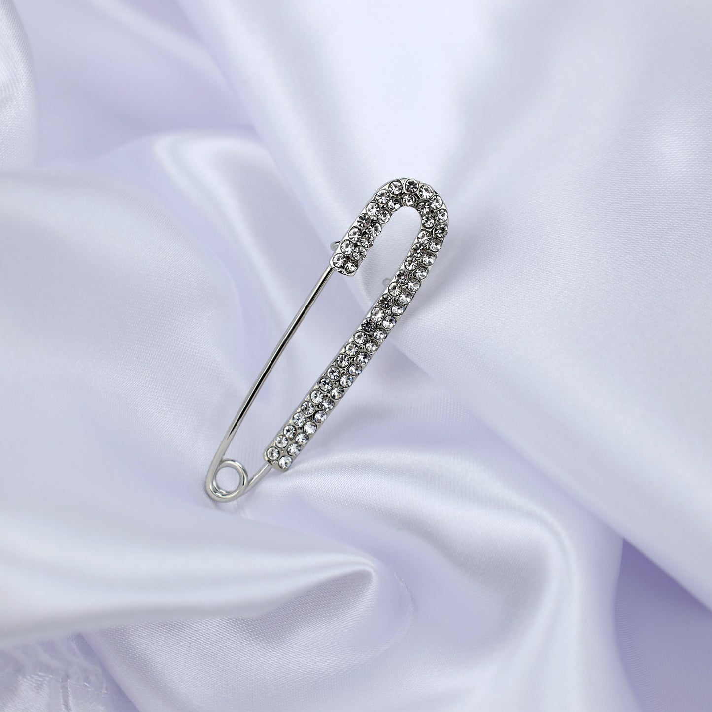 Broșă din argint cu zirconiu cubic - ac de siguranță decorat cu zirconiu cubic