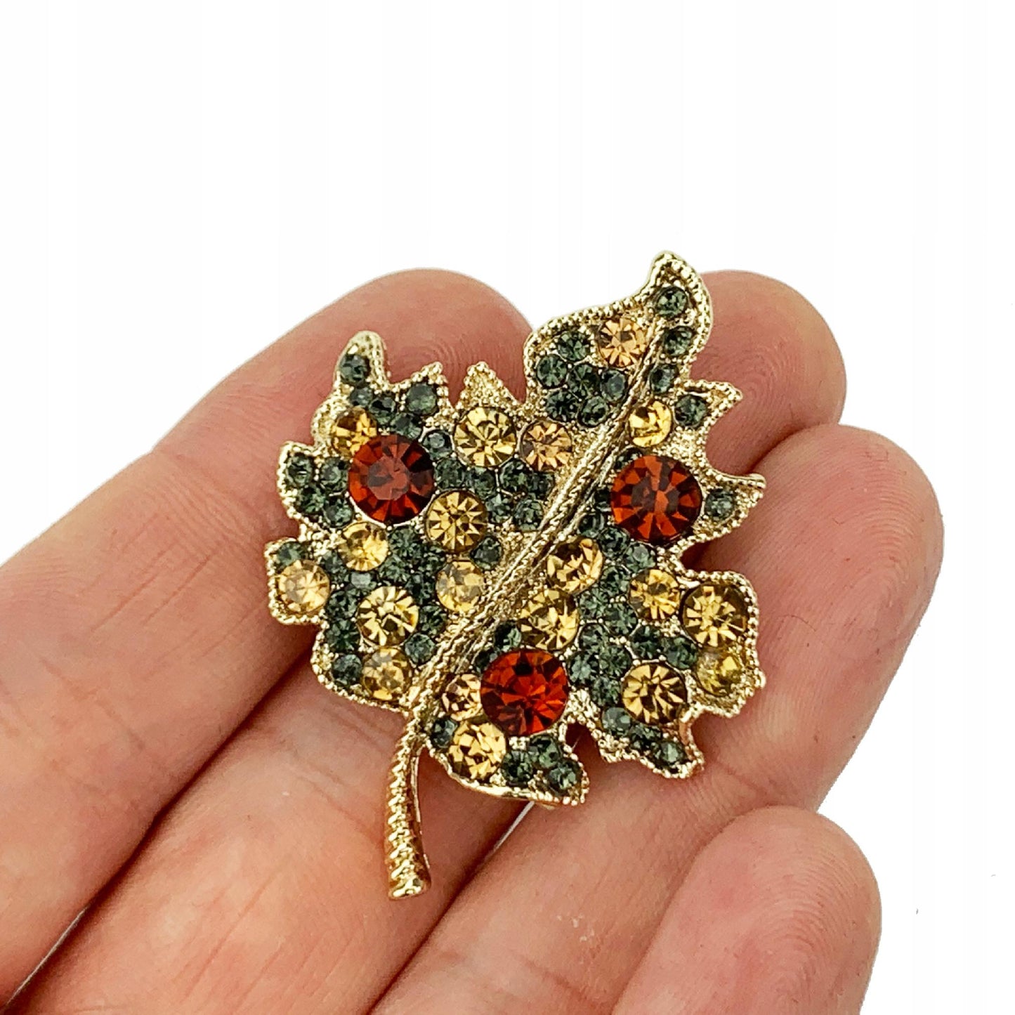 Broșă cu foiță de aur și zirconiu cubic